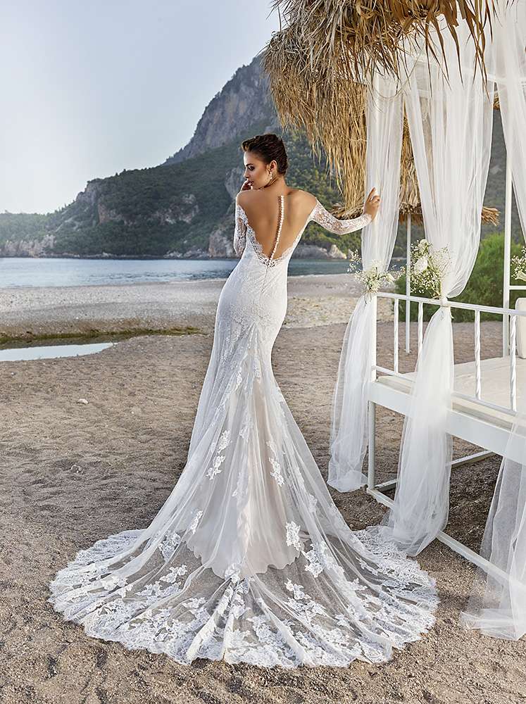 Фотосессия со свадебными платьями модных итальянских брендов