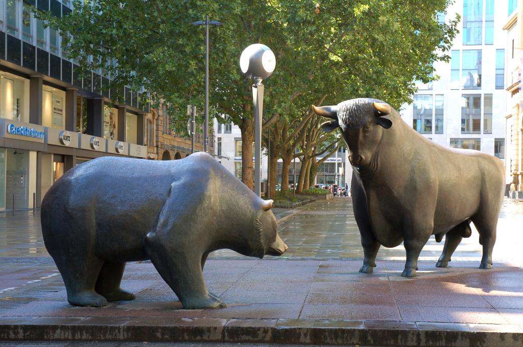 Скульптуры у Франкфуртской фондовой биржи